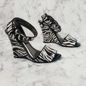Wild Diva Animal Print Zebra Wedge Sandals size 8